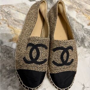 CHANEL Women's Woven Black and Tan Espadrilles